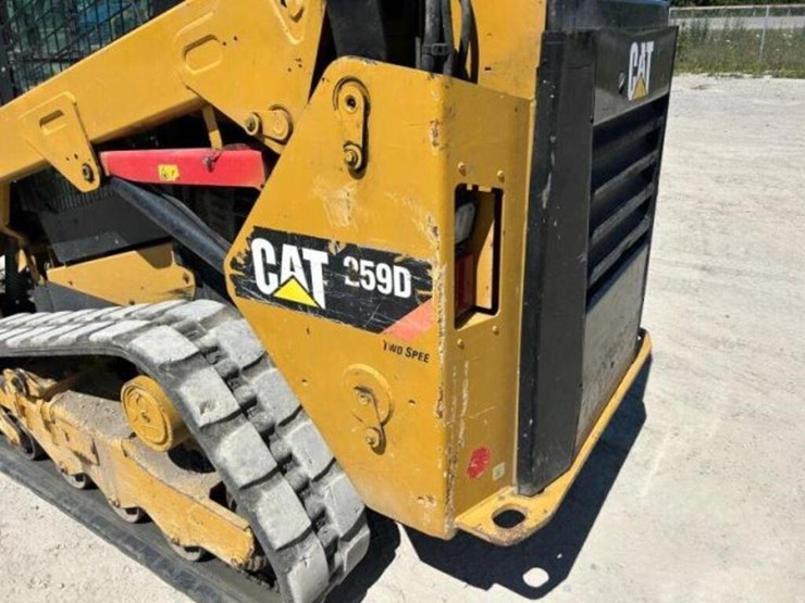 2014-caterpillar-259d2-multi-terrain-loader-cat025-image-39