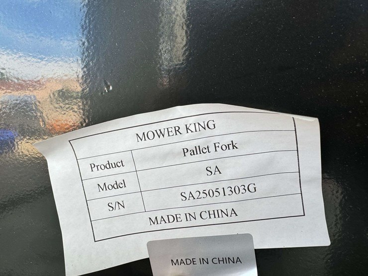 mower-king-sa25051303g-pallet-fork-attachment-image-5