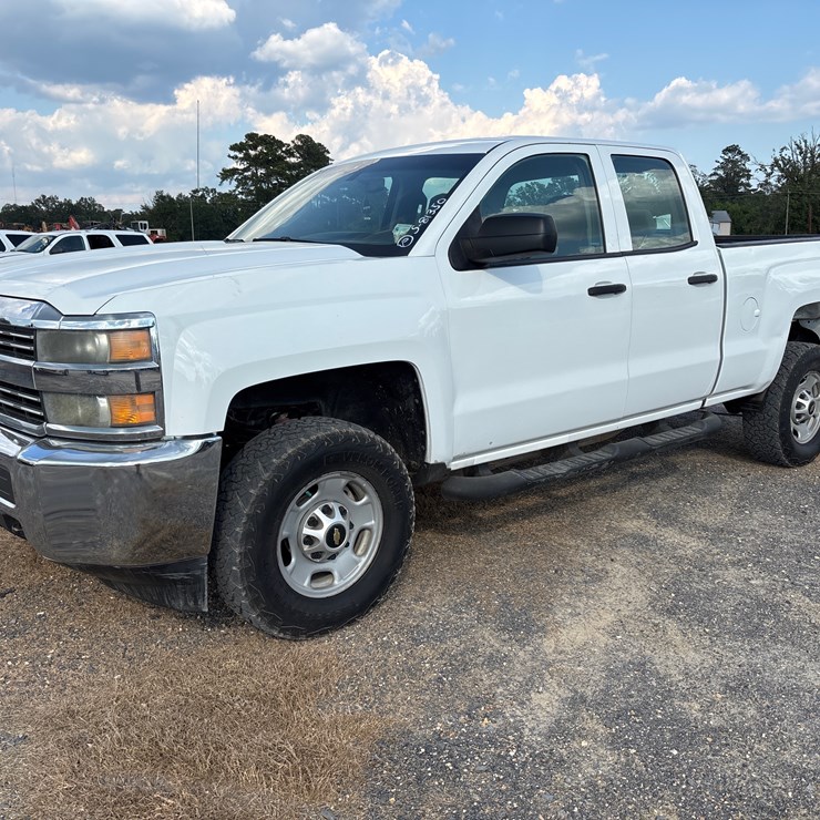 2015 CHEVROLET 2500