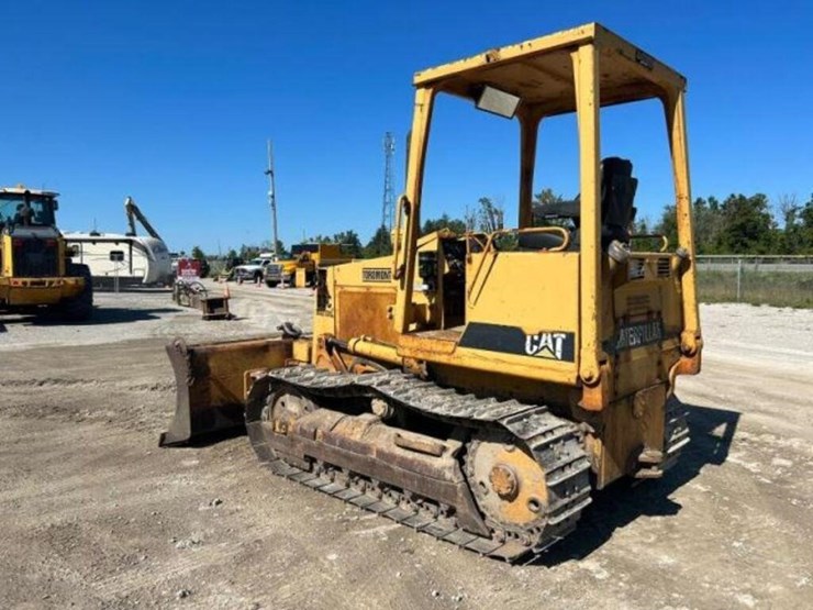 1990-caterpillar-d3c-image-3