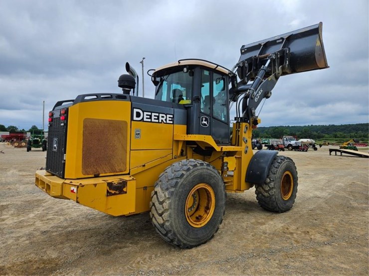 2012-deere-624k-image-11