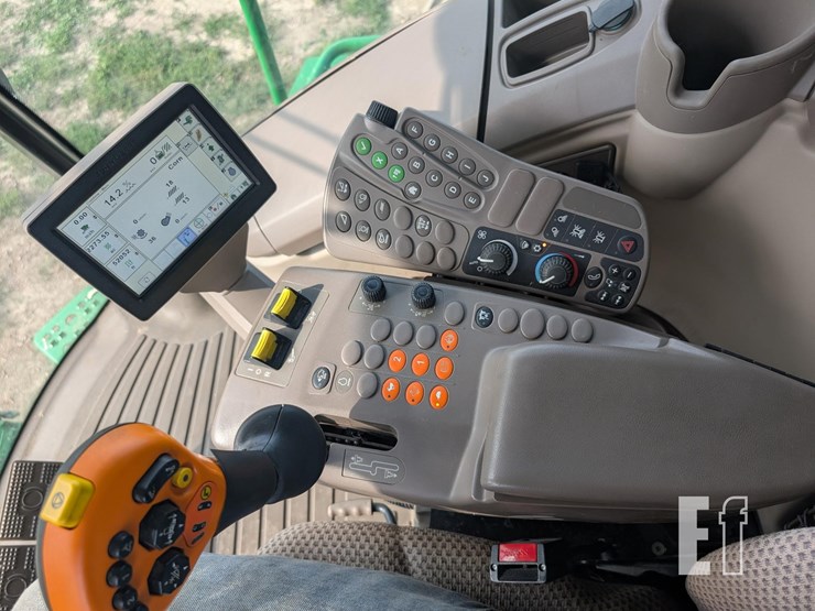 2015-john-deere-s680-image-51