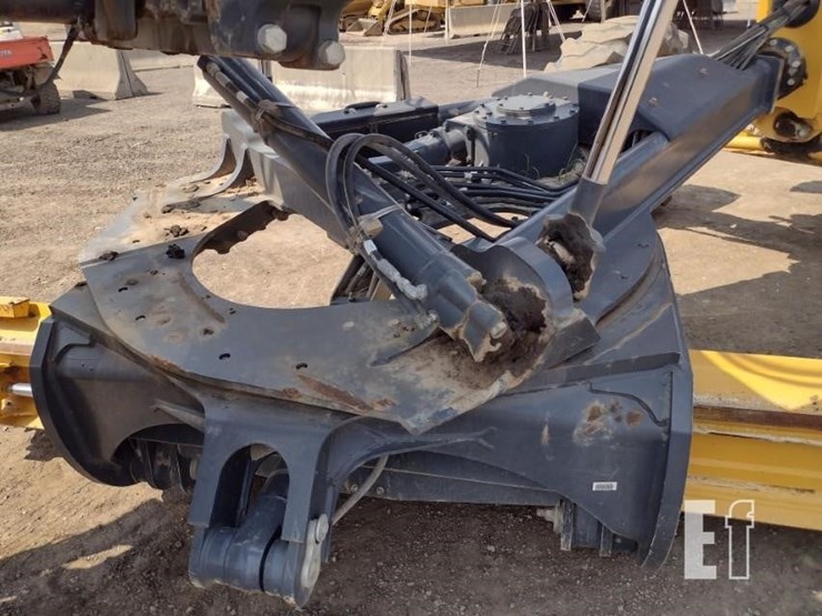 2020-deere-670gp-image-38