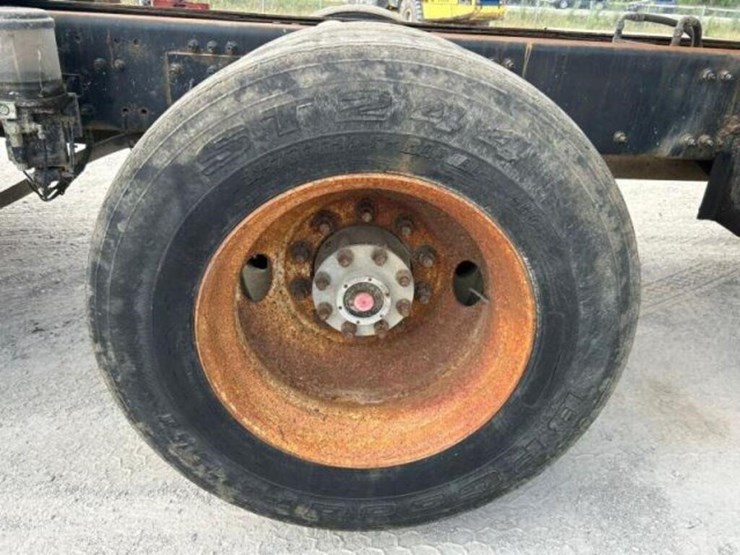 2005-volvo-tri/a-dump-truck-4v5k99gh55n391882-image-60