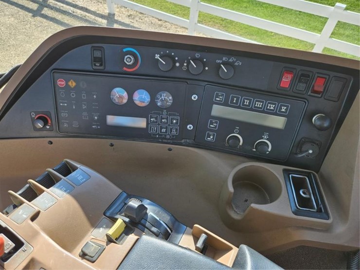 john-deere-8400t-image-33