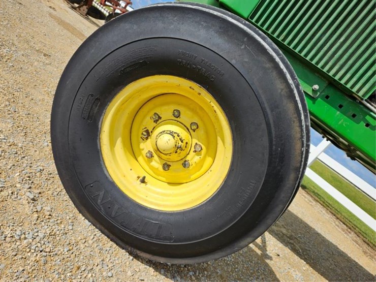john-deere-4050-image-47