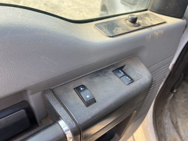 2016-ford-f450-sd-image-25