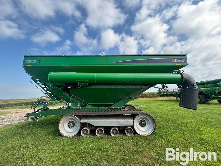 2022-brandt-1520xt-grain-cart-image-8