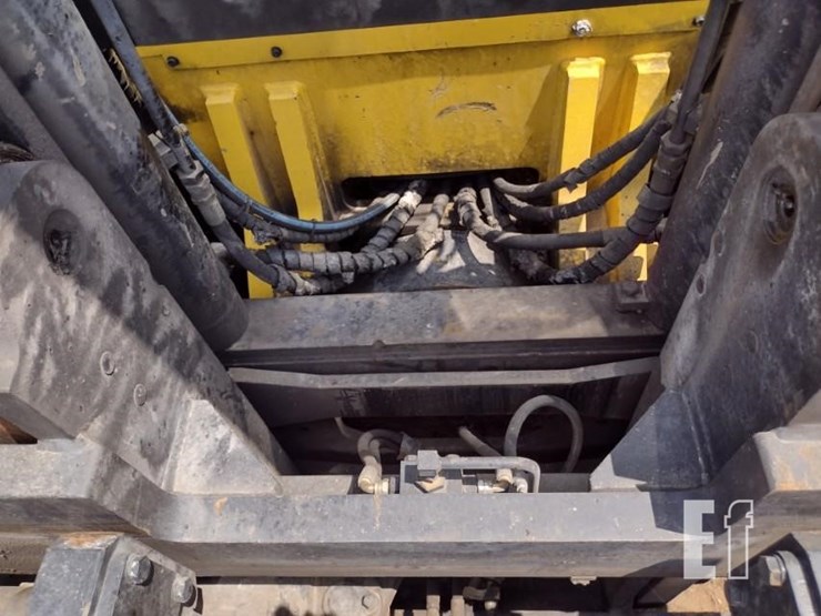 hyundai-110d-7e-image-16