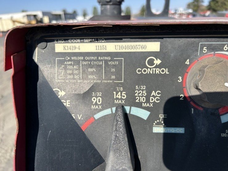 2004-ford-f550-sd-image-43