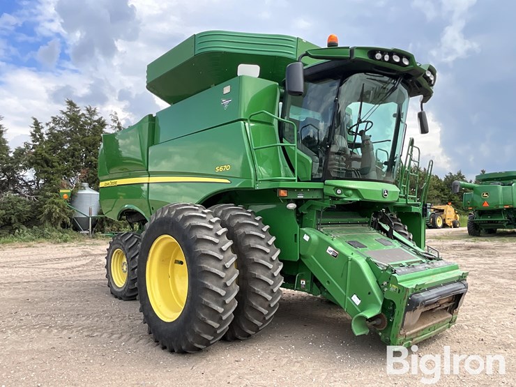2013-john-deere-s670-image-3