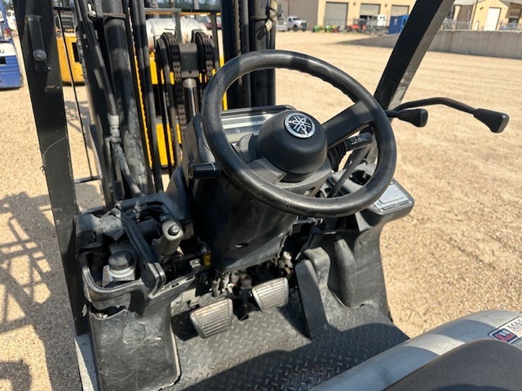 #2074-•-nissan-forklift-image-36