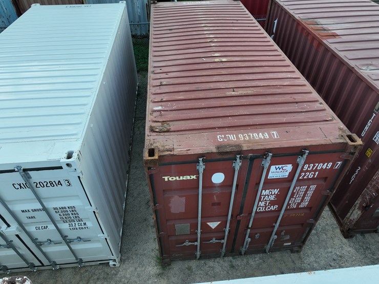 #1226-•-20ft-container-image-3