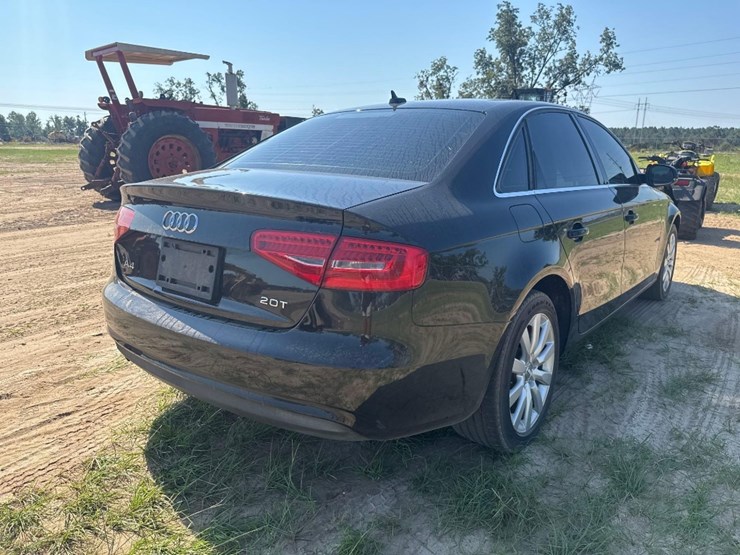 2013-audi-a4-20t-sedan-image-6