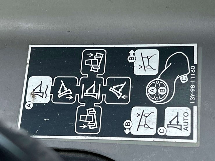 2019-komatsu-d51pxi-24-image-16