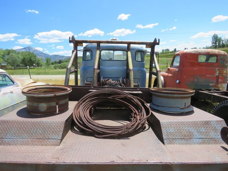 1952-dodge-b-3-ta-142-truck-with-boom-and-winch-image-17