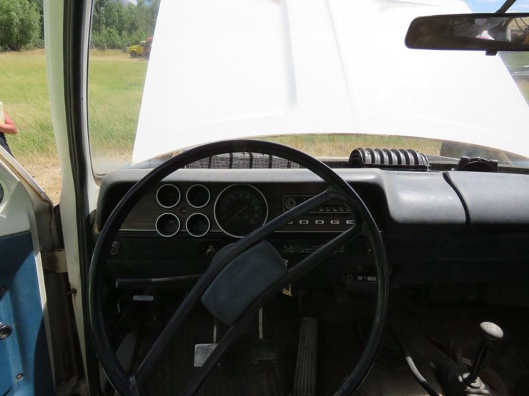1974-dodge-w200-image-9