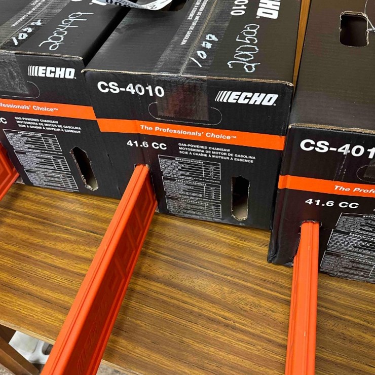 UNUSED ECHO CS-4010 CHAINSAW