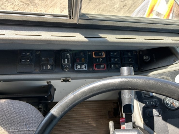 2004-blue-bird-school-bus-image-19
