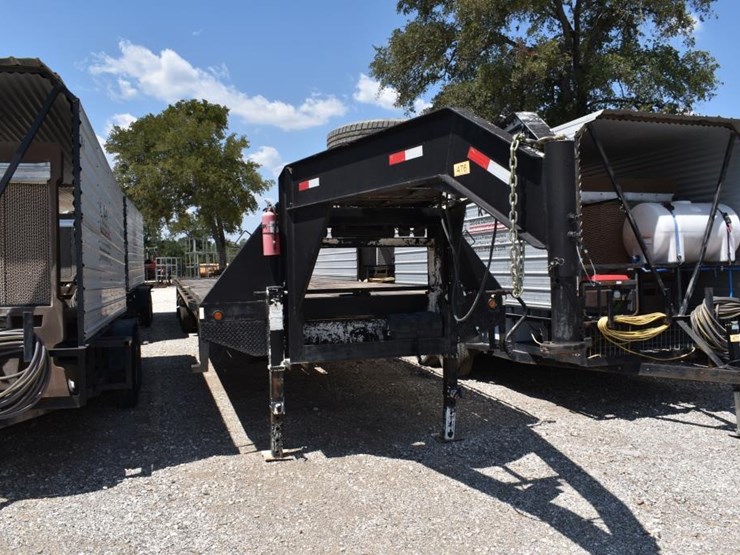 2018-40'-east-texas-gooseneck-trailer-w/-hydraulic-dove-(vin-#-58sgf4021je0-image-1