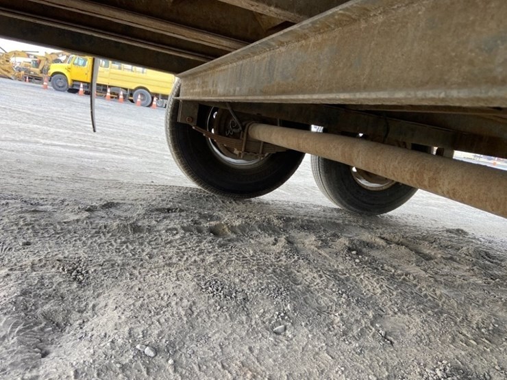 2014-great-northern-t/a-equipment-trailer-image-14