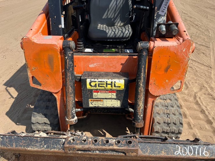 2020-gehl-rt105-image-17