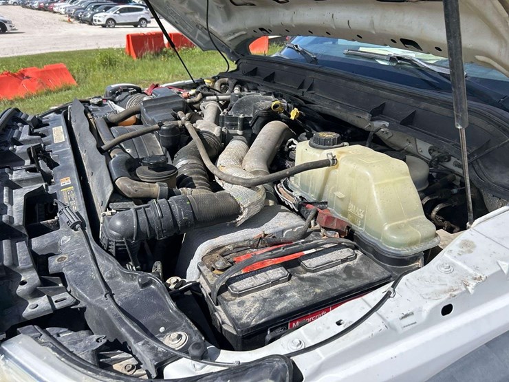 2014-ford-f550-image-8