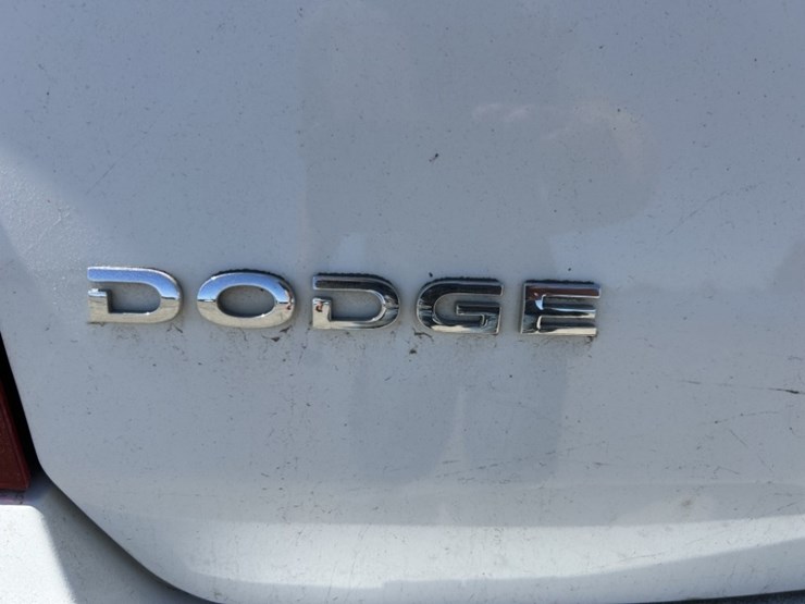 2009-dodge-charger-sedan-image-10