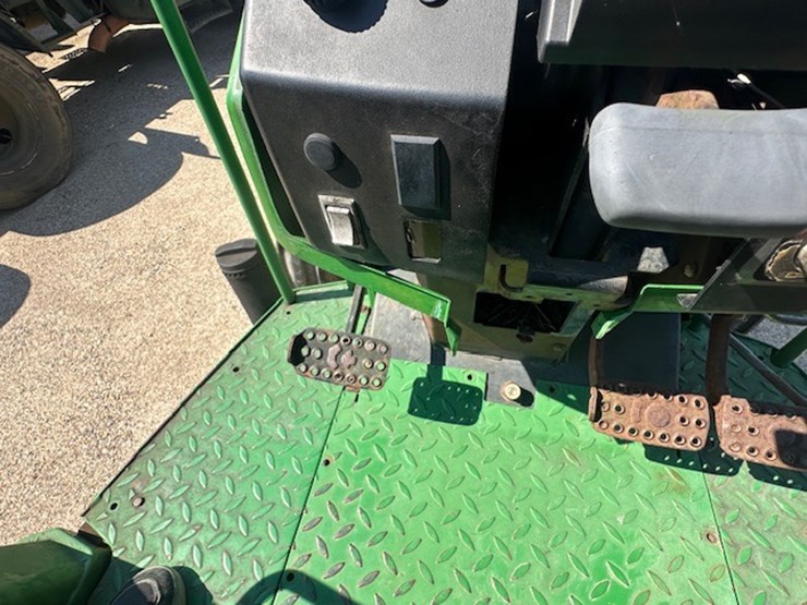 john-deere-6400-image-31