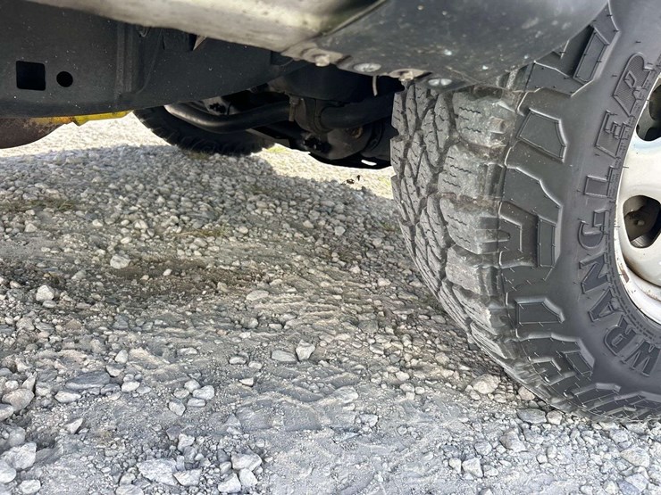 2011-ford-f150-image-19