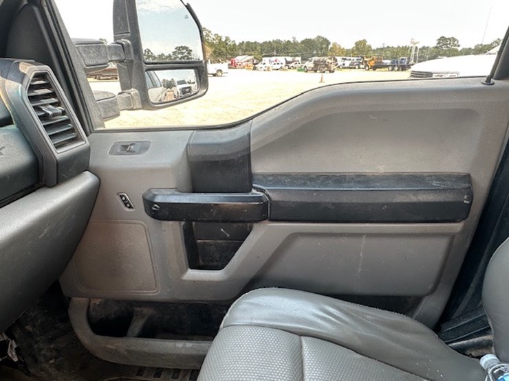 2019-ford-f250-image-41