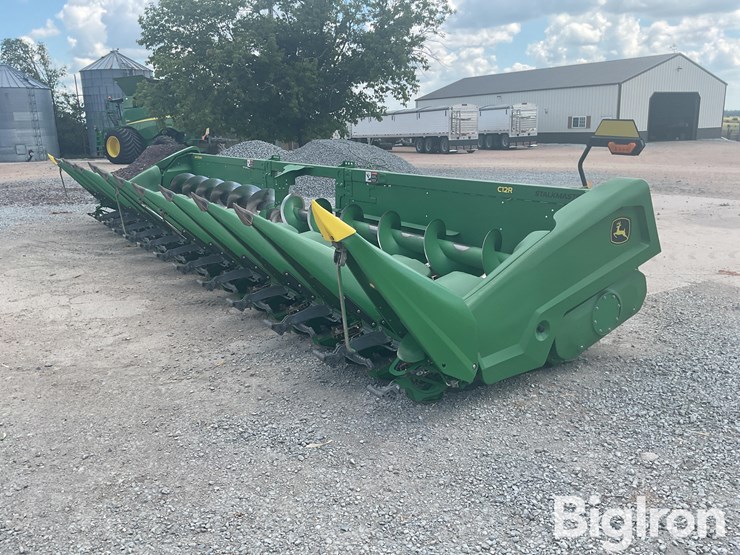 2020-john-deere-c12r-image-1