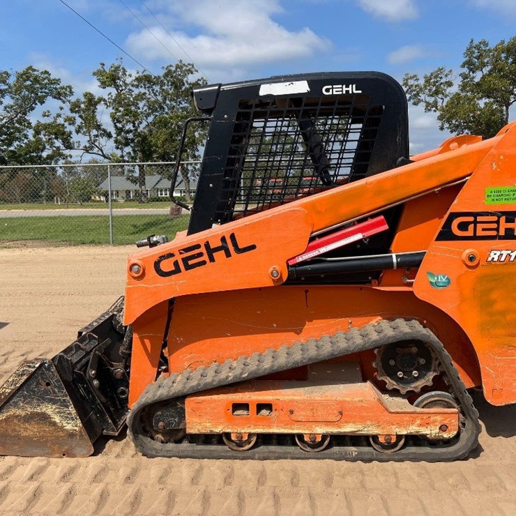 2020 GEHL RT105