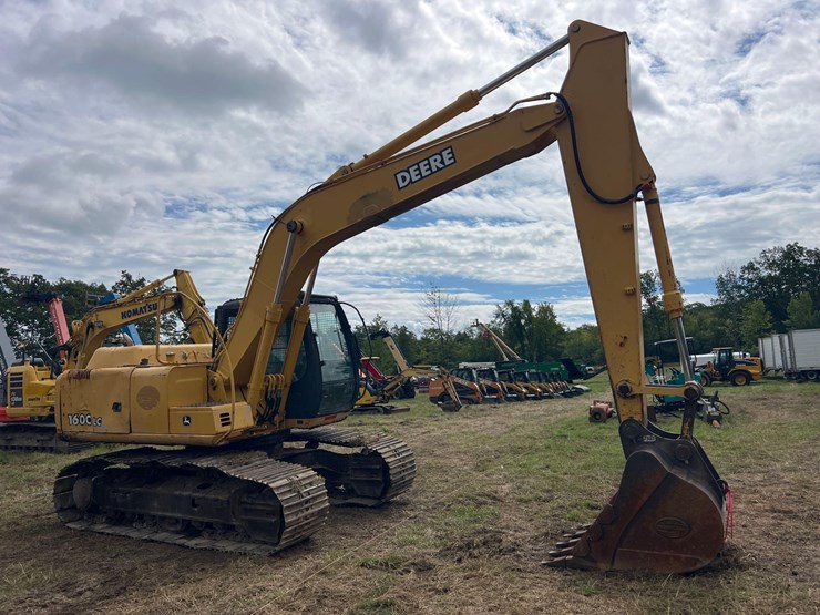deere-160c-lc-image-4
