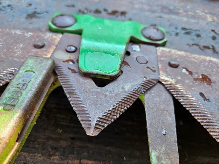 john-deere-216-image-14