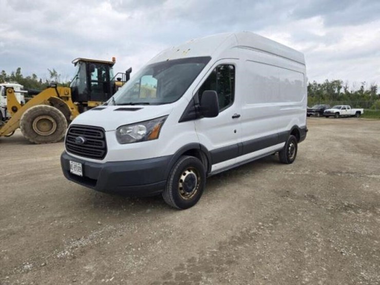 2016-ford-transit-image-1