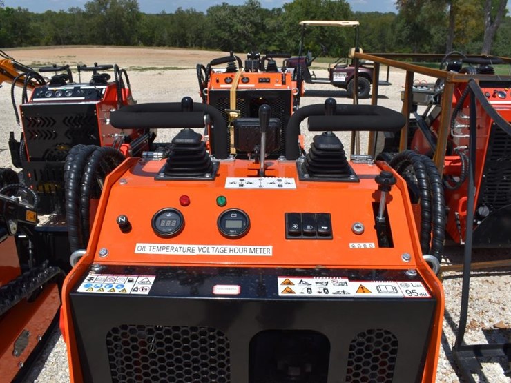 ms36c-mini-skid-steer-(serial-#-36cr250747)-(k)-image-5
