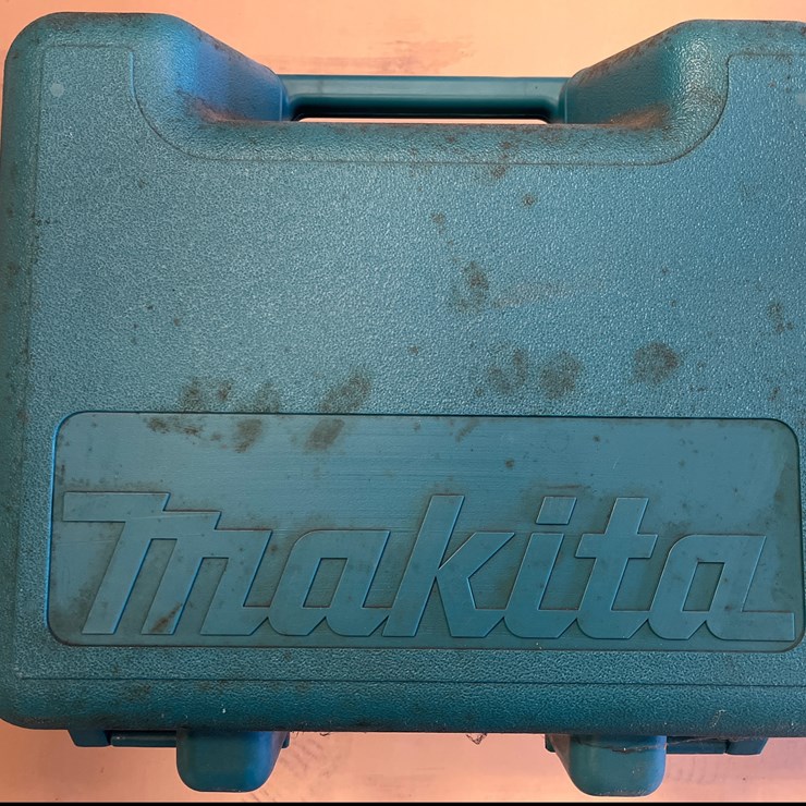 #1169 • MAKITA SKILLSAW