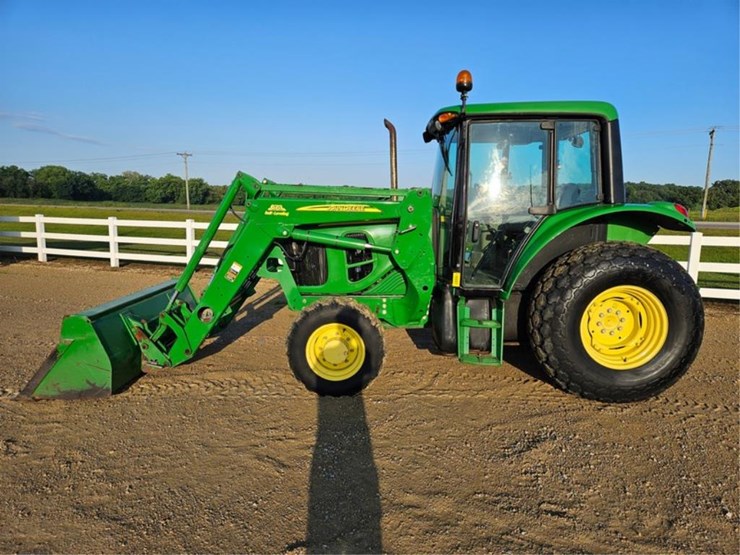 john-deere-6230-image-2