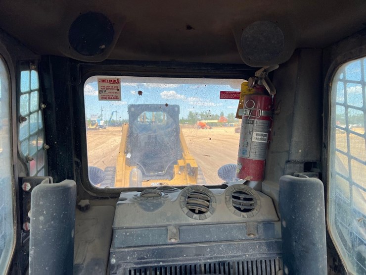 takeuchi-ts80r2-image-24