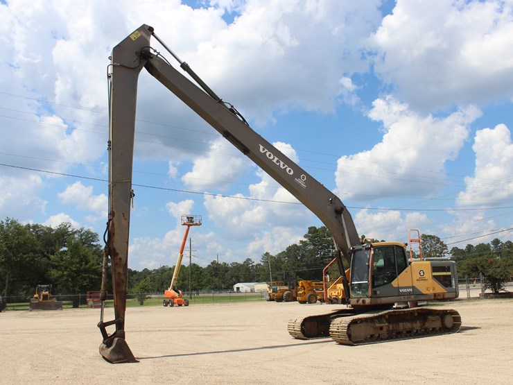 2017-volvo-ec250e-lr-image-4