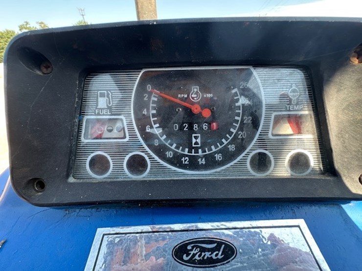 ford-2910-image-27