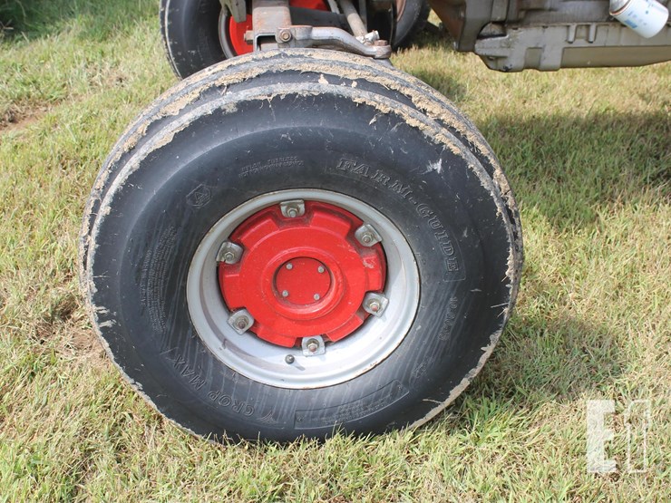 massey-ferguson-1085-image-4