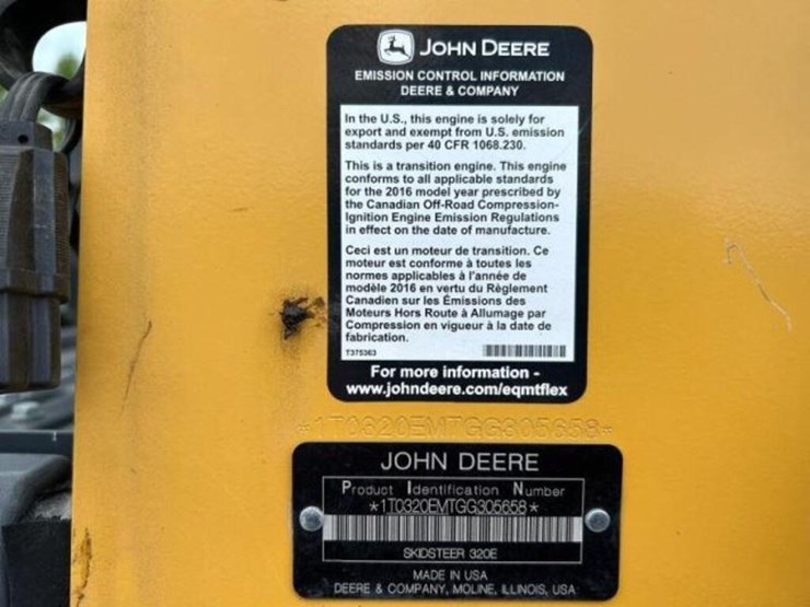 2017-deere-320e-image-13