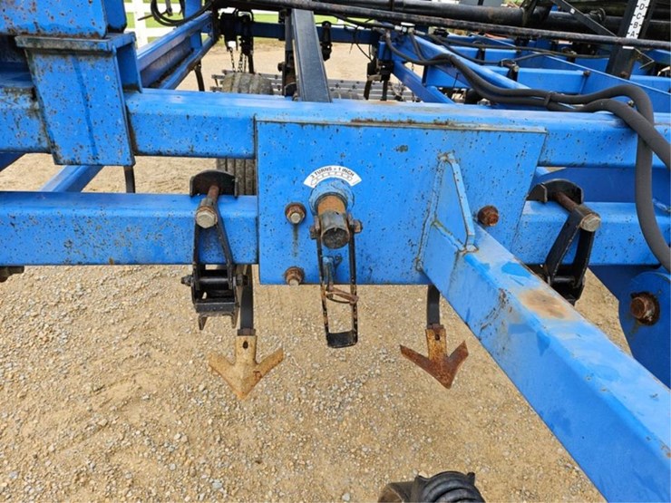 new-holland-st250-image-41