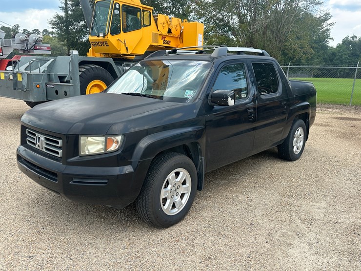 2008-honda-ridgeline-image-1