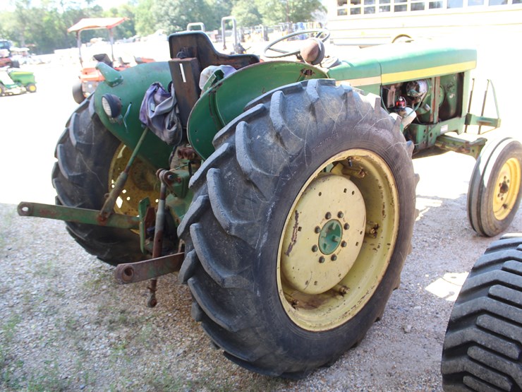 john-deere-2030-image-4