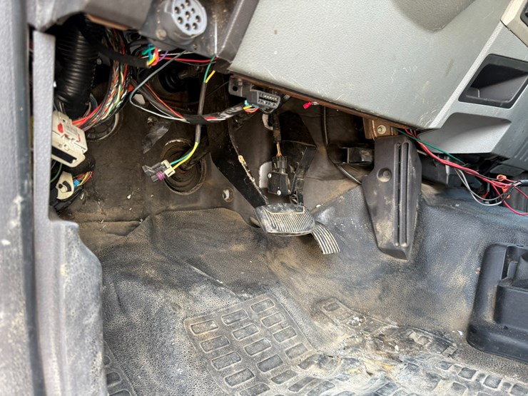 2012-ford-f750-image-102