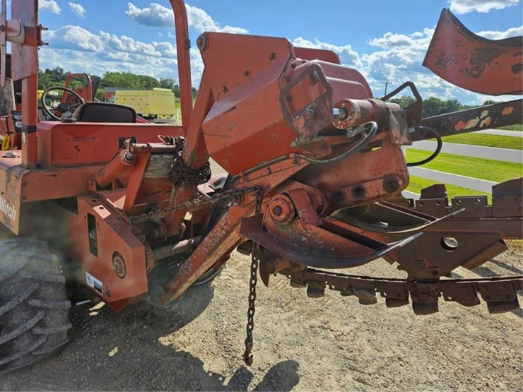 ditch-witch-5110-image-28