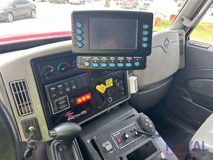 2015-international-durastar-4300-image-15